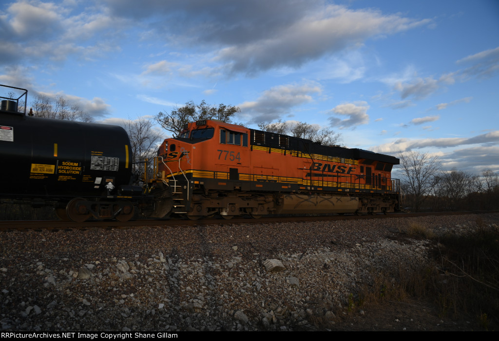 BNSF 7754 Roster 